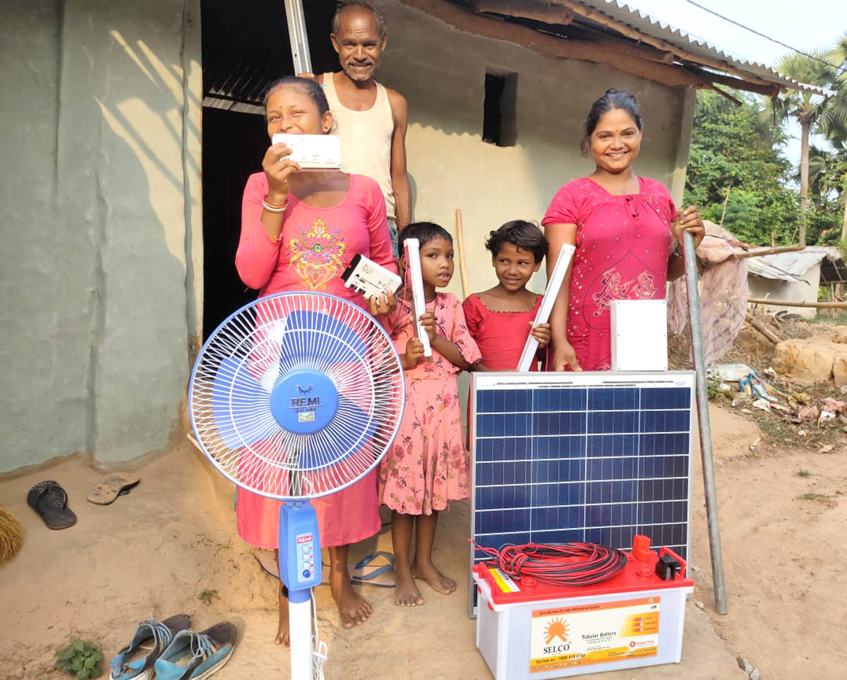 Distribution of Solar Home lighting for Families in West Bengal and Maharashtra